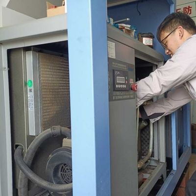 5Nm3 نموذج 60Hz مولد الأكسجين الهواء المضغوط مع 20Mpa مكبر الأكسجين